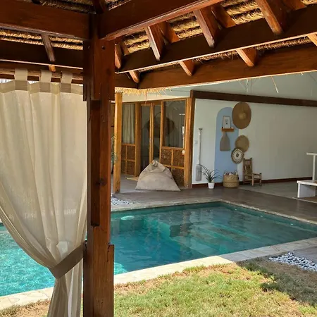 Villa Oceane Gili Air Exterior photo